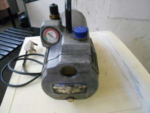 YELLOW JACKET 2 STAGE  VACUUM PUMP